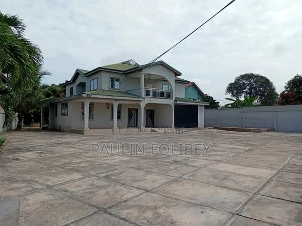 6bdrm Duplex in Dg Property, Pokuase for rent · Photo 2