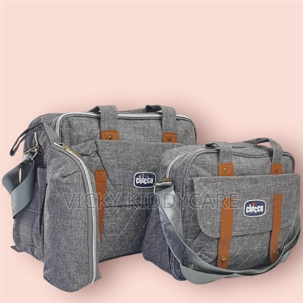 Chicco Baby Diaper Bag · Photo 1
