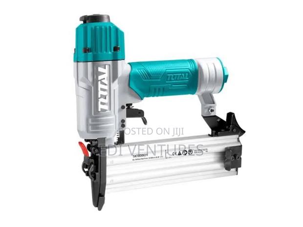 Total 2 in 1 Combo Brad Nailer · Photo 1