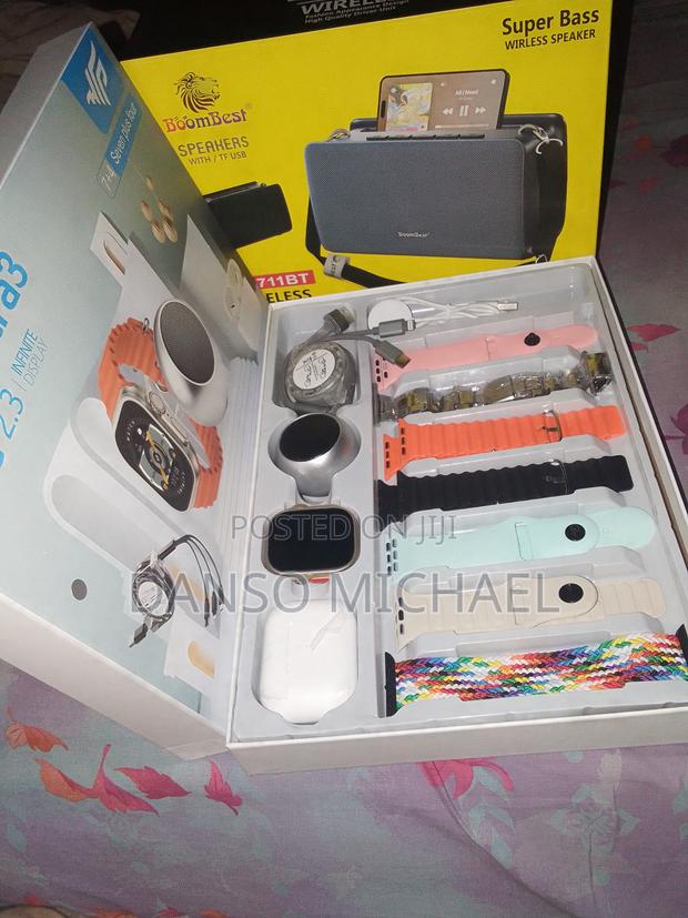 H92 Ultra 3 Big 2.3 Smart Watch, Including Airpod Pro 6, Mini Bluetoot · Photo 4