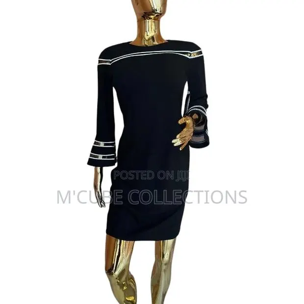 Elegance Stripe Dress · Photo 1