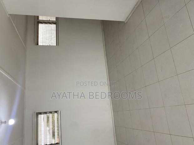 3bdrm House in Modern Properties, First Junction for rent · Photo 4