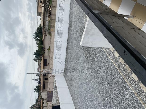 3bdrm House in Modern Properties, First Junction for rent · Photo 3