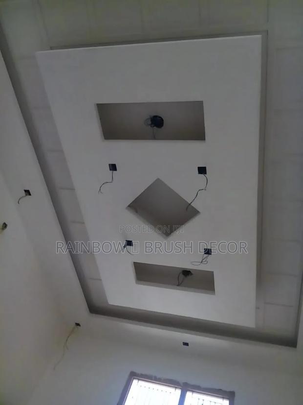 Top Finish Ceiling Work · Photo 4