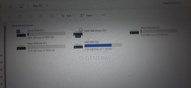 Laptop Asus Q551 8GB Intel Core I7 HDD+SSD 1T · Photo 6