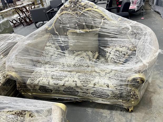 High Quality Royal Sofa Couch · Photo 4