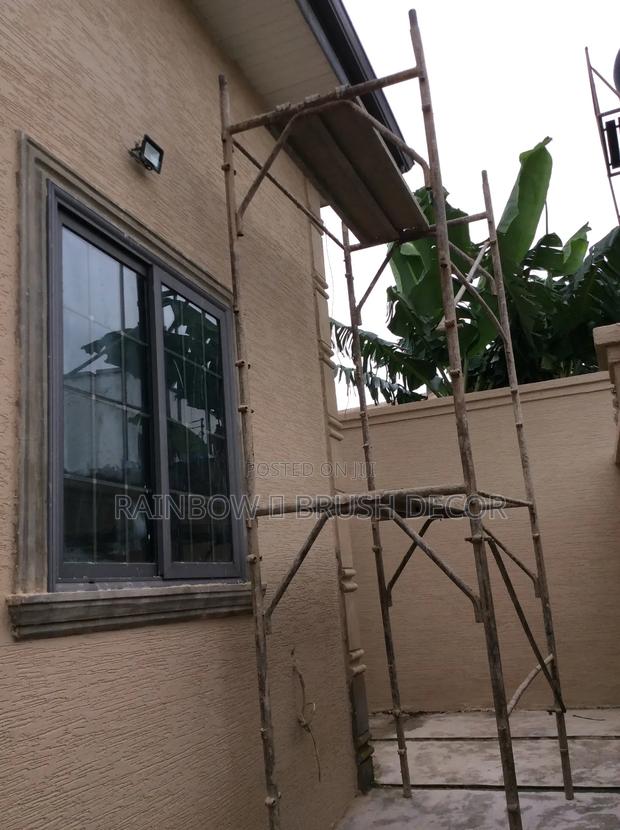 Waterproof Graffiato Paint and Wall Dumpness Treatment · Photo 4