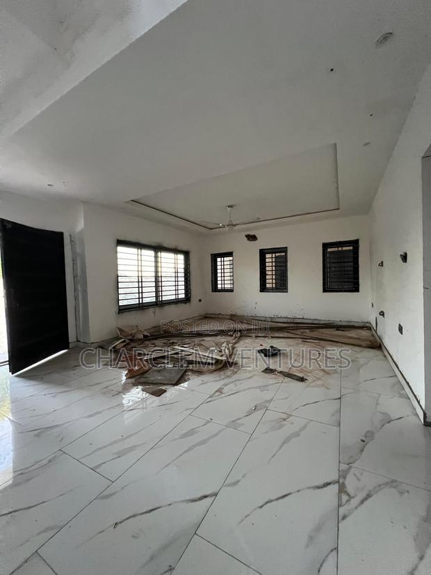 3bdrm Townhouse / Terrace in Charclem Ventures, Ashomang Estate · Photo 5