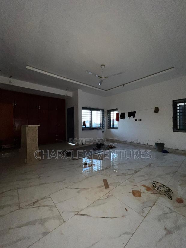 3bdrm Townhouse / Terrace in Charclem Ventures, Ashomang Estate · Photo 3