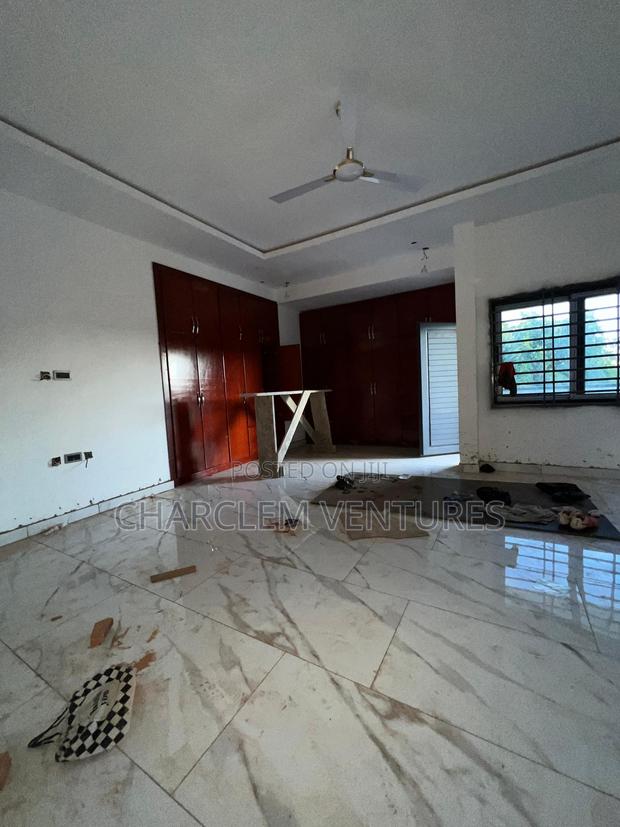 3bdrm Townhouse / Terrace in Charclem Ventures, Ashomang Estate · Photo 4