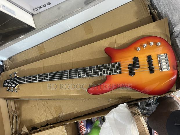 Ibanez Bass Guitar · Photo 2