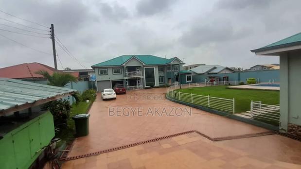 8bdrm House in Begye Akazon, Old Barrier for sale · Photo 6