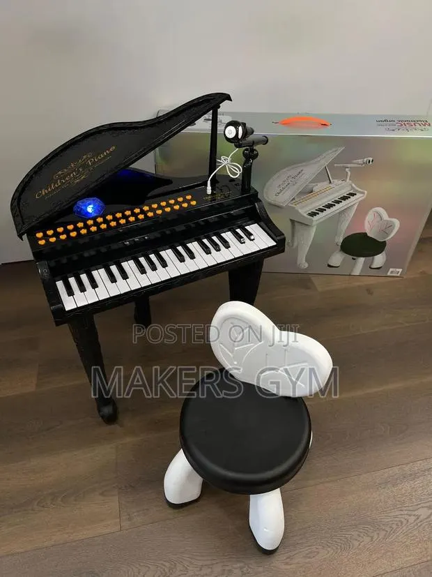 Piano With Chair for Kids · Photo 2