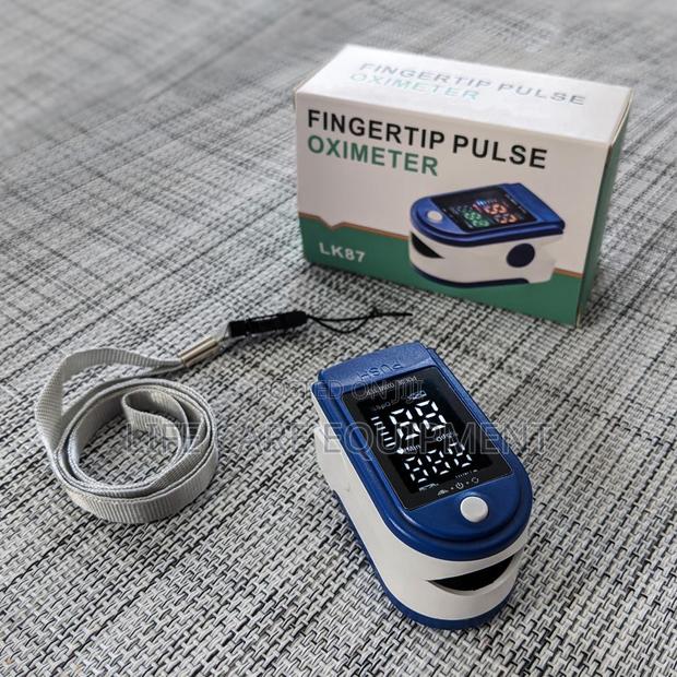 Pulse Oximeter · Photo 3