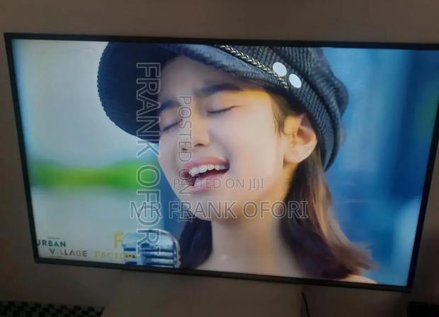 Panasonic 50inches Smart Tv · Photo 1
