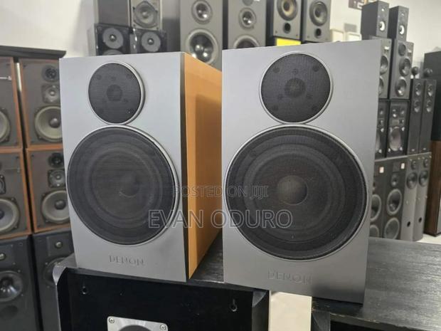 Powerful Denon Bookshelf Solid Speakers Heavy Pair Of Bookshelf! · Photo 2