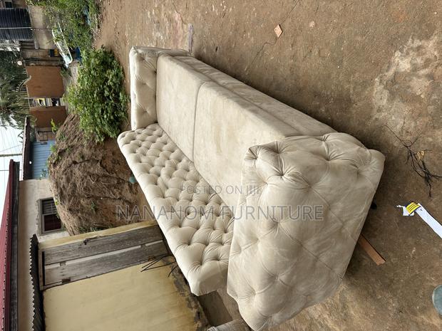 Modern Sofa 3 Seater · Photo 1