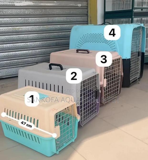 High Quality Plastic Traveling Dog Cages · Photo 1
