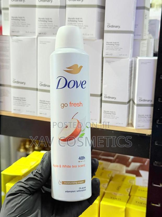 Dove Go Fresh Apple White Tea Antiperspirant Deodorant Spray · Photo 1