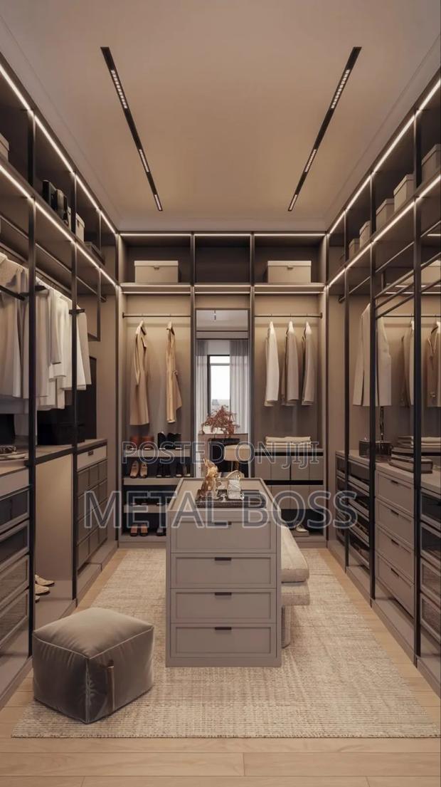 Walk in Closet Custom Made · Photo 2