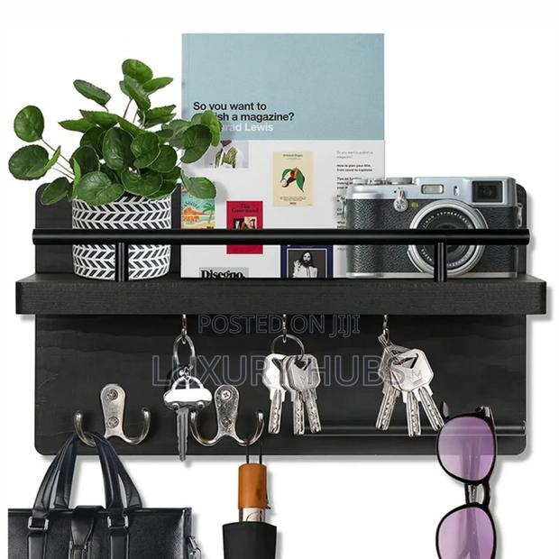 Wooden Key Organizer · Photo 3