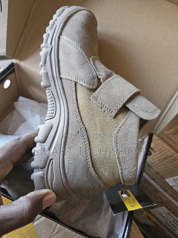 High Quality Safety Shoes For Welders And Metal Workers · Photo 3