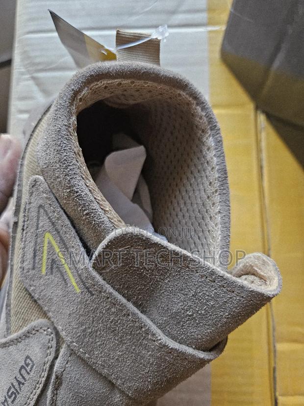 High Quality Safety Shoes For Welders And Metal Workers · Photo 5