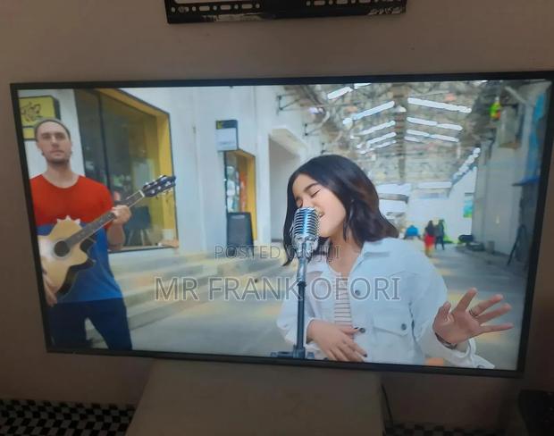 Panasonic 50inches Smart Tv · Photo 8