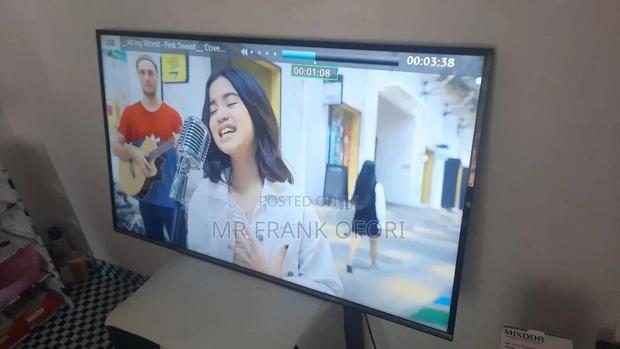 Panasonic 50inches Smart Tv · Photo 3