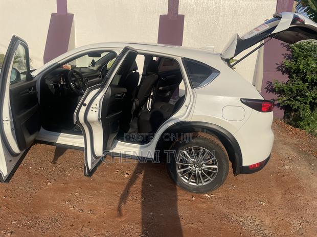 Mazda CX-5 2018 White · Photo 4
