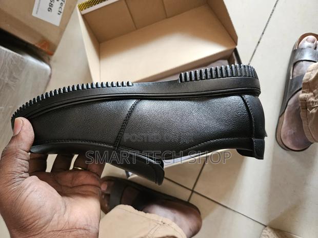 High Quality Chef Shoes, but I Non Slip, Oil Resistant, Comfortable · Photo 3