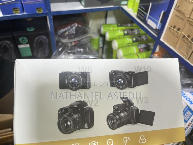 High-Quality Optical Zoom Digital Camera With Rotating LCD Screen · Photo 4