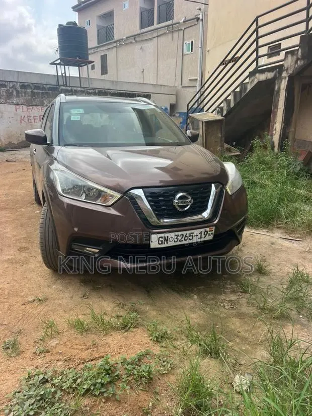 Nissan Kicks S 2019 Burgundy · Photo 1