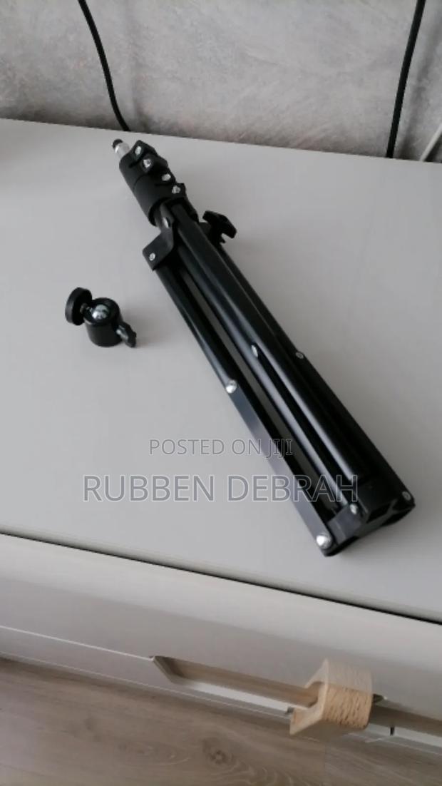 Projector Tripod Stand Mount · Photo 2