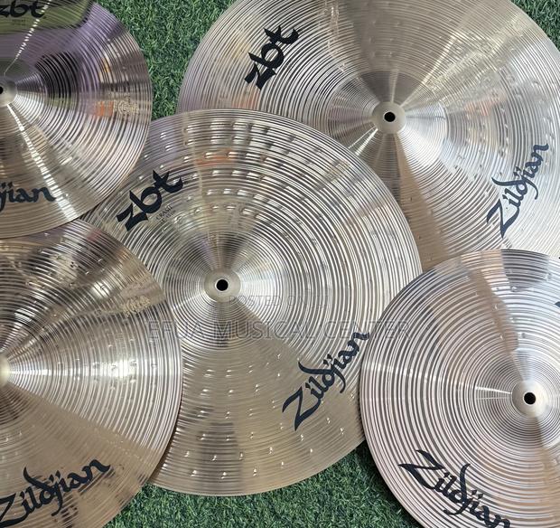 ZBT-Zildjian Cymbals With 20”18”16”14 · Photo 2