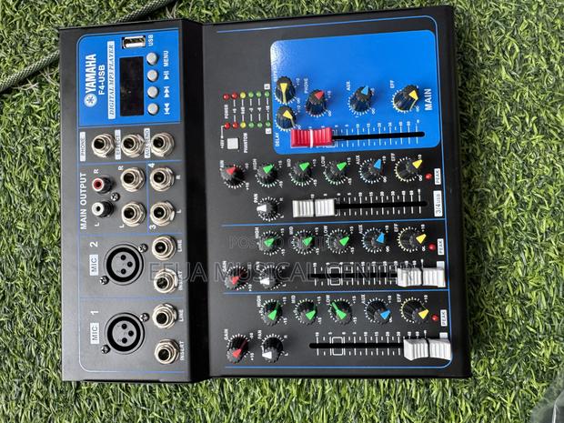 Yamaha F-4 Raw Mixer · Photo 1