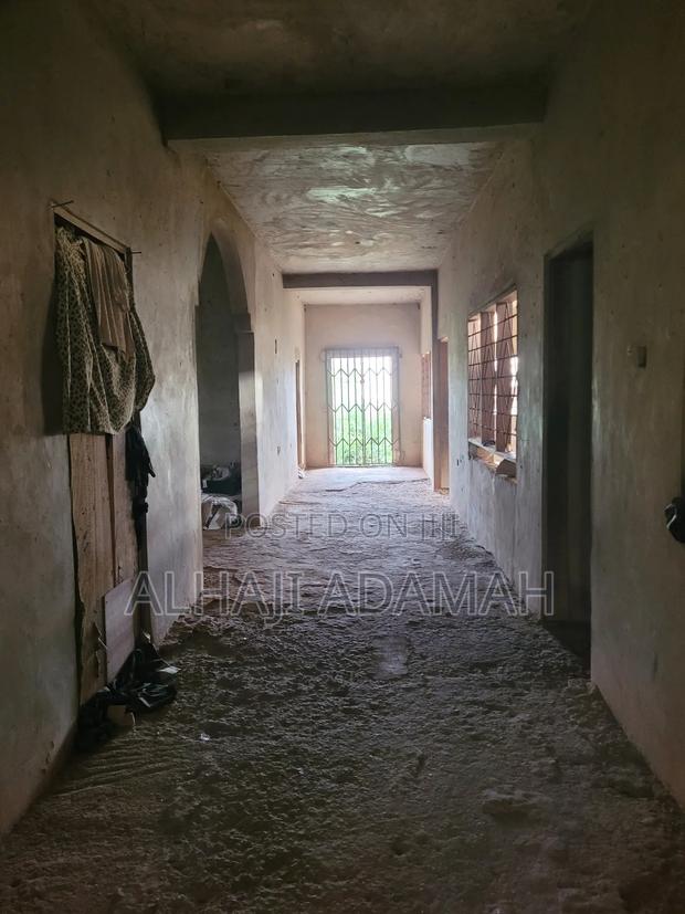 5bdrm Block of Flats in Diamond City Estate, Atwima Kwanwoma for sale · Photo 6