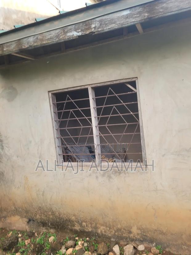 5bdrm Block of Flats in Diamond City Estate, Atwima Kwanwoma for sale · Photo 8