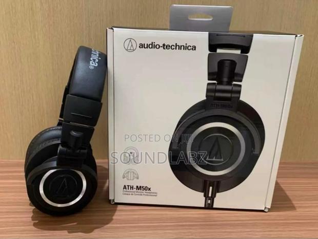Audio-technica Ath-m50x Professional Studio Monitor Headphones · Photo 1