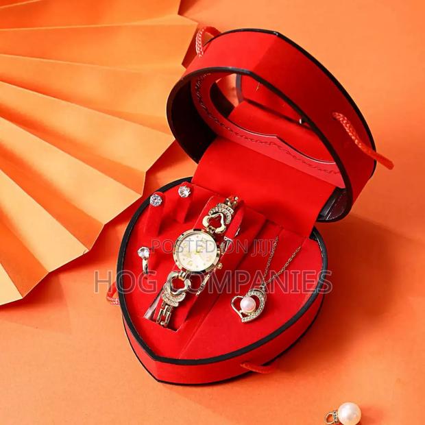 Ladies Watch Necklace Birthday Gift Set Box in Accra-Fast Delivery · Photo 3