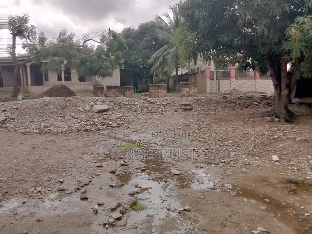 1 Plot of Land at Ablekuma Highway for Sale · Photo 1