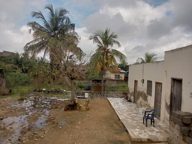 1 Plot of Land at Ablekuma Highway for Sale · Photo 2