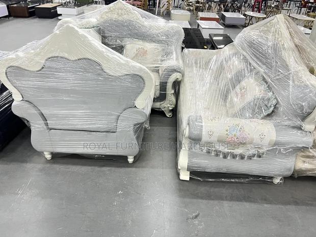 C Blue and White Textured Foreign Royal Sofa Set (3+2+1) · Photo 5