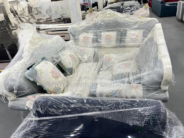 C Blue and White Textured Foreign Royal Sofa Set (3+2+1) · Photo 6