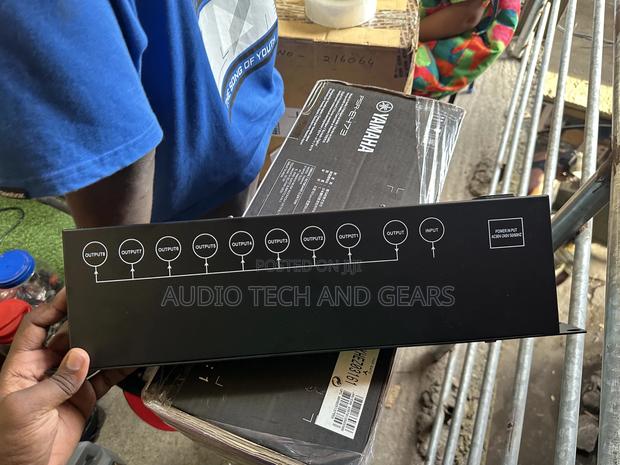 8 Channel Dmx Splitter · Photo 3