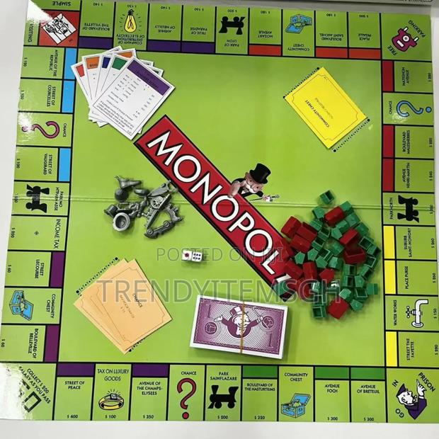 Monopoly Board Fun Game · Photo 3