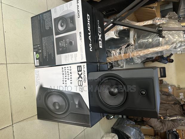 M- Audio Bx8 D3 Studio Monitor · Photo 2