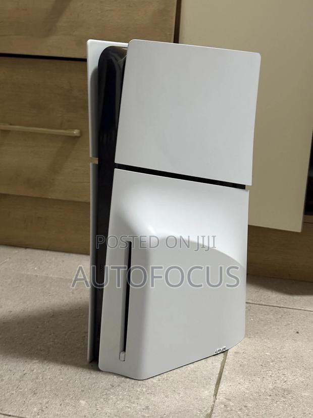 Playstation 5 Slim Disc Version · Photo 2