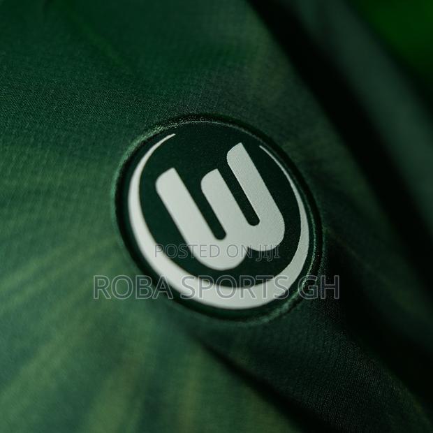 2025/26 Wolfsburg Home Jersey · Photo 3