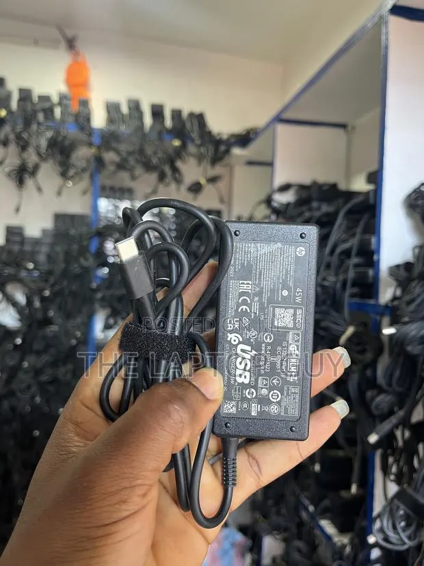 Original HP Type C Charger · Photo 1